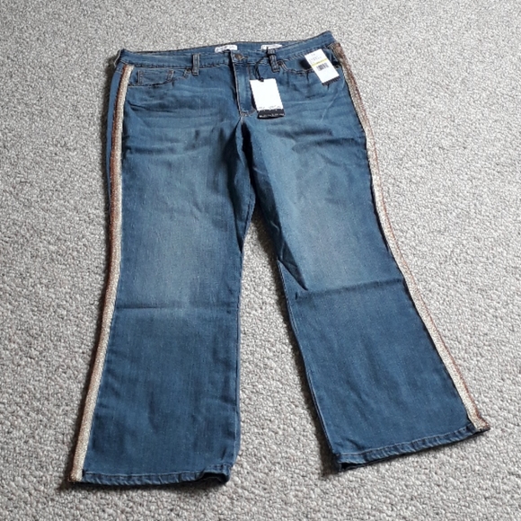 New Side Stripe High Waist Crop Kick Flare Jeans - Picture 5 of 9